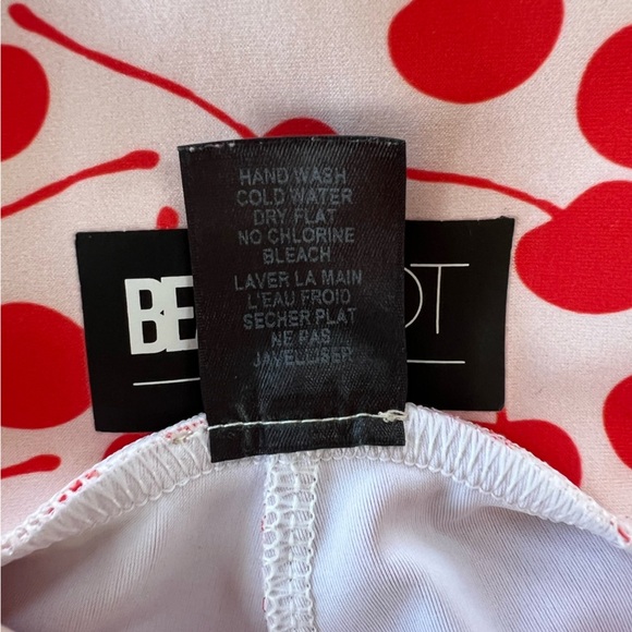 Beach Riot Sport Cherry Dotty Legging Tights White with Red Cherries, size S - Picture 8 of 9